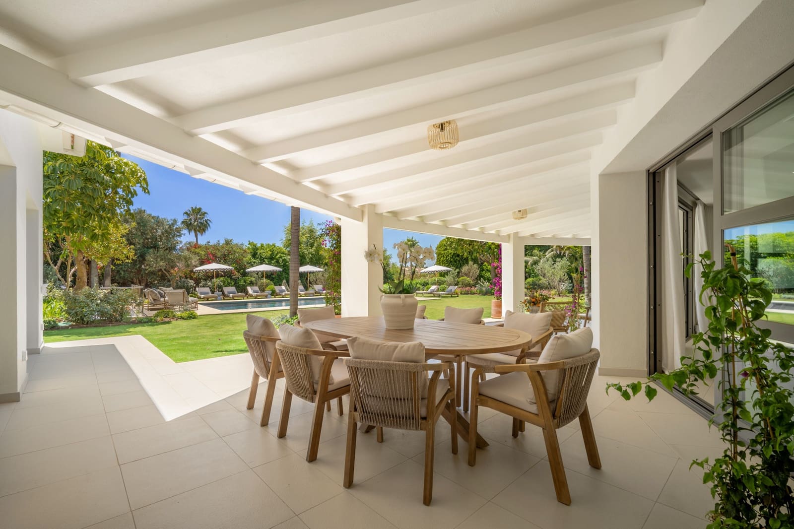 5 sypialnia Willa na sprzedaż w Marbella z basenem garażem - 6 995 000 € (Ref: 9245798)