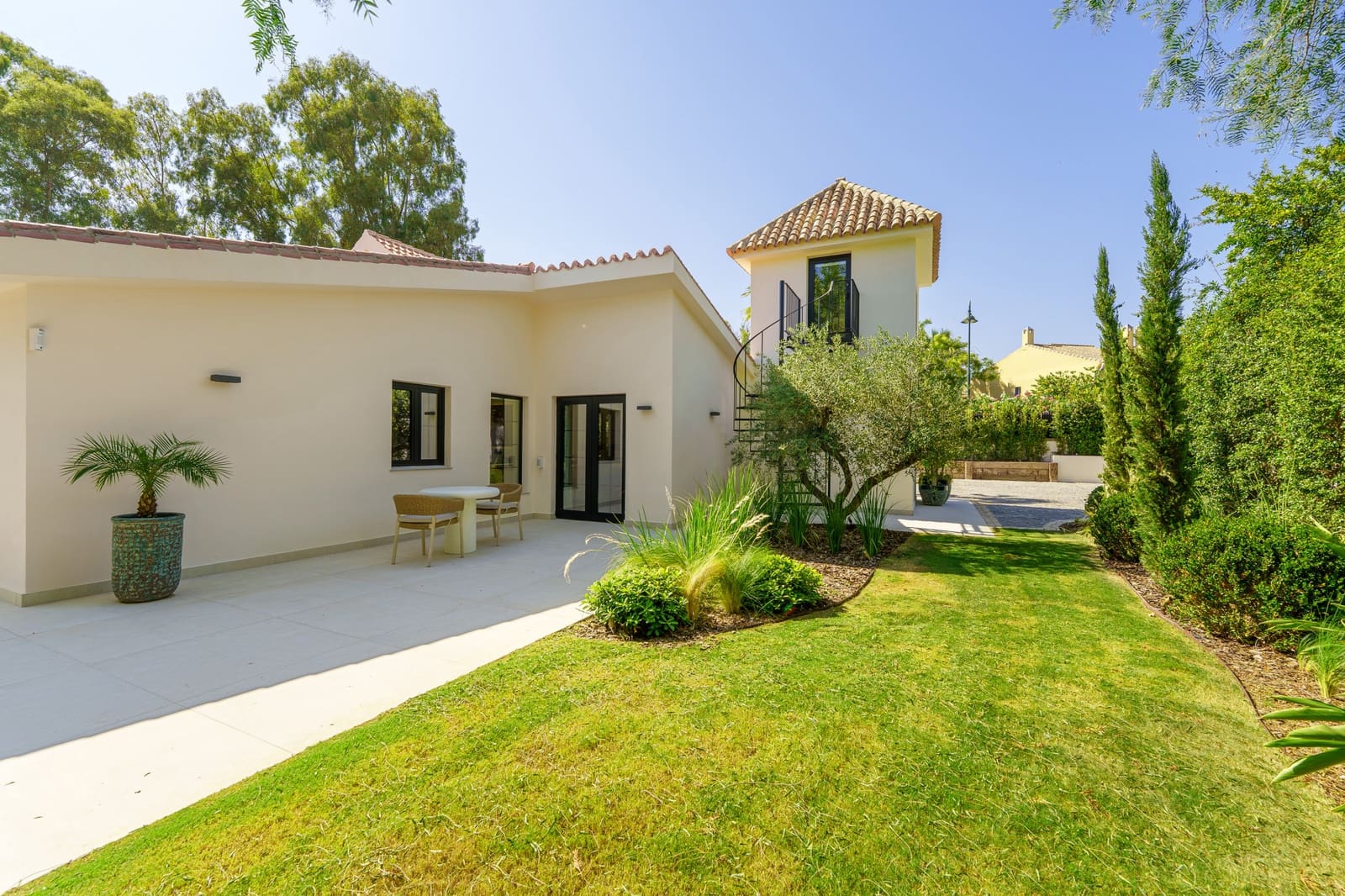 5 soveværelse Villa til salg i Puerto Banus med swimmingpool garage - € 6.500.000 (Ref: 9245799)