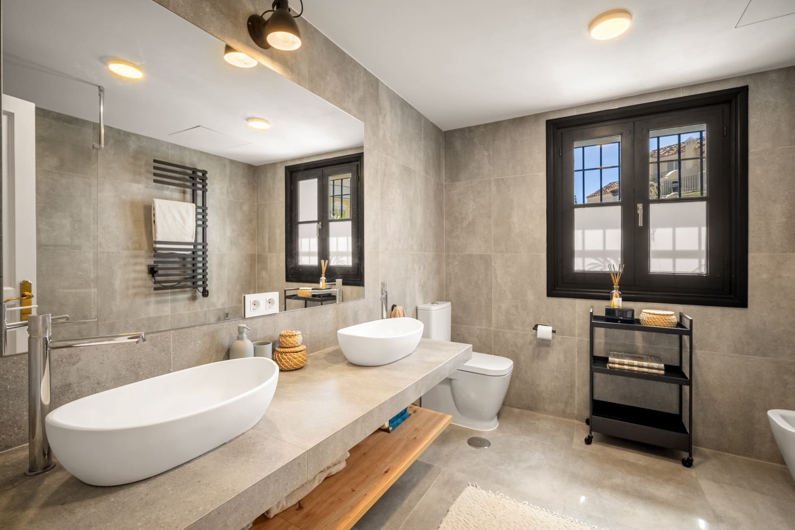 4 Zimmer Haus zu verkaufen in Marbella mit Pool Garage - 1.745.000 € (Ref: 9245804)