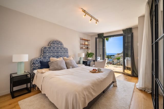 4 Zimmer Haus zu verkaufen in Marbella mit Pool Garage - 1.745.000 € (Ref: 9245804)