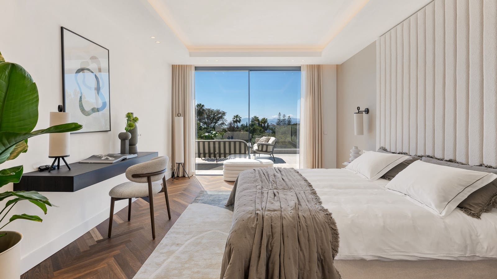 6 soverom Villa til salgs i Marbella med svømmebasseng garasje - € 3 975 000 (Ref: 9245806)
