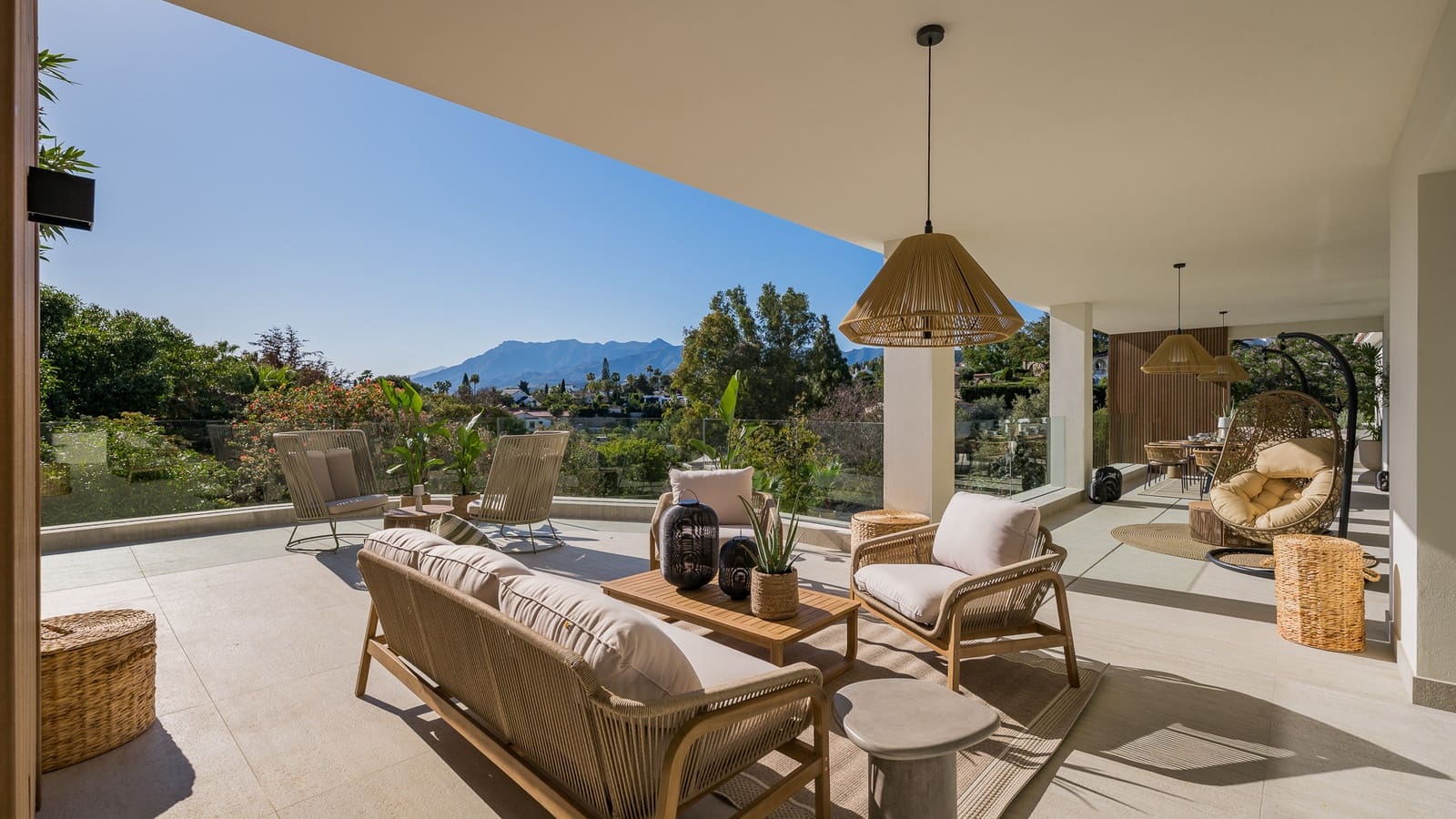 6 soverom Villa til salgs i Marbella med svømmebasseng garasje - € 3 975 000 (Ref: 9245806)