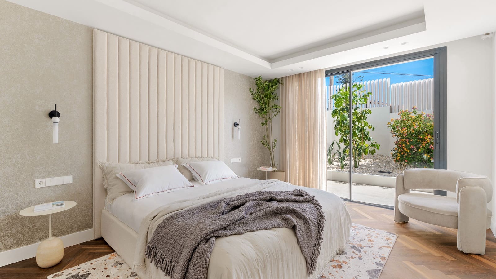 6 soverom Villa til salgs i Marbella med svømmebasseng garasje - € 3 975 000 (Ref: 9245806)