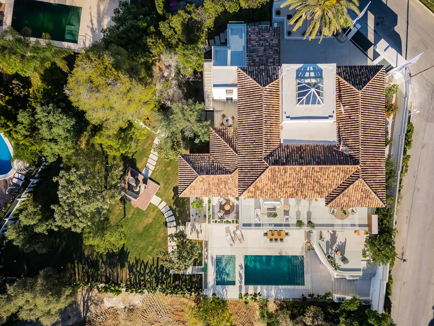 6 soverom Villa til salgs i Marbella med svømmebasseng garasje - € 3 975 000 (Ref: 9245806)