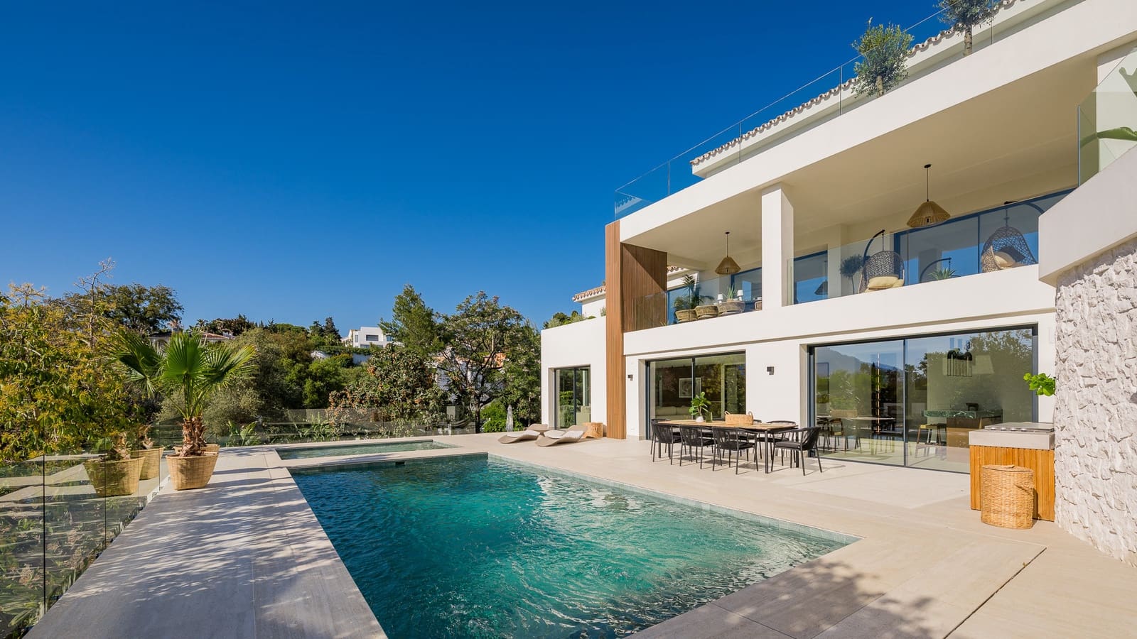 6 soverom Villa til salgs i Marbella med svømmebasseng garasje - € 3 975 000 (Ref: 9245806)