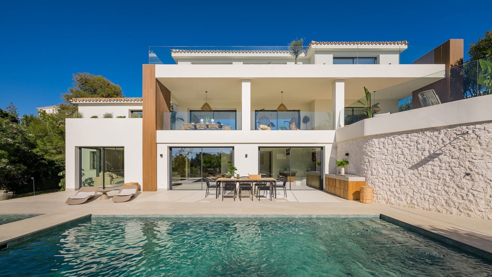6 soverom Villa til salgs i Marbella med svømmebasseng garasje - € 3 975 000 (Ref: 9245806)