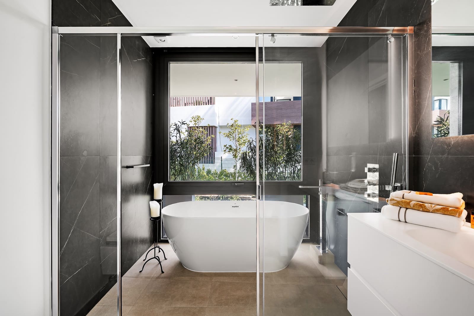 4 bedroom Semi-detached Villa for sale in Marbella with pool garage - € 3,500,000 (Ref: 9245817)