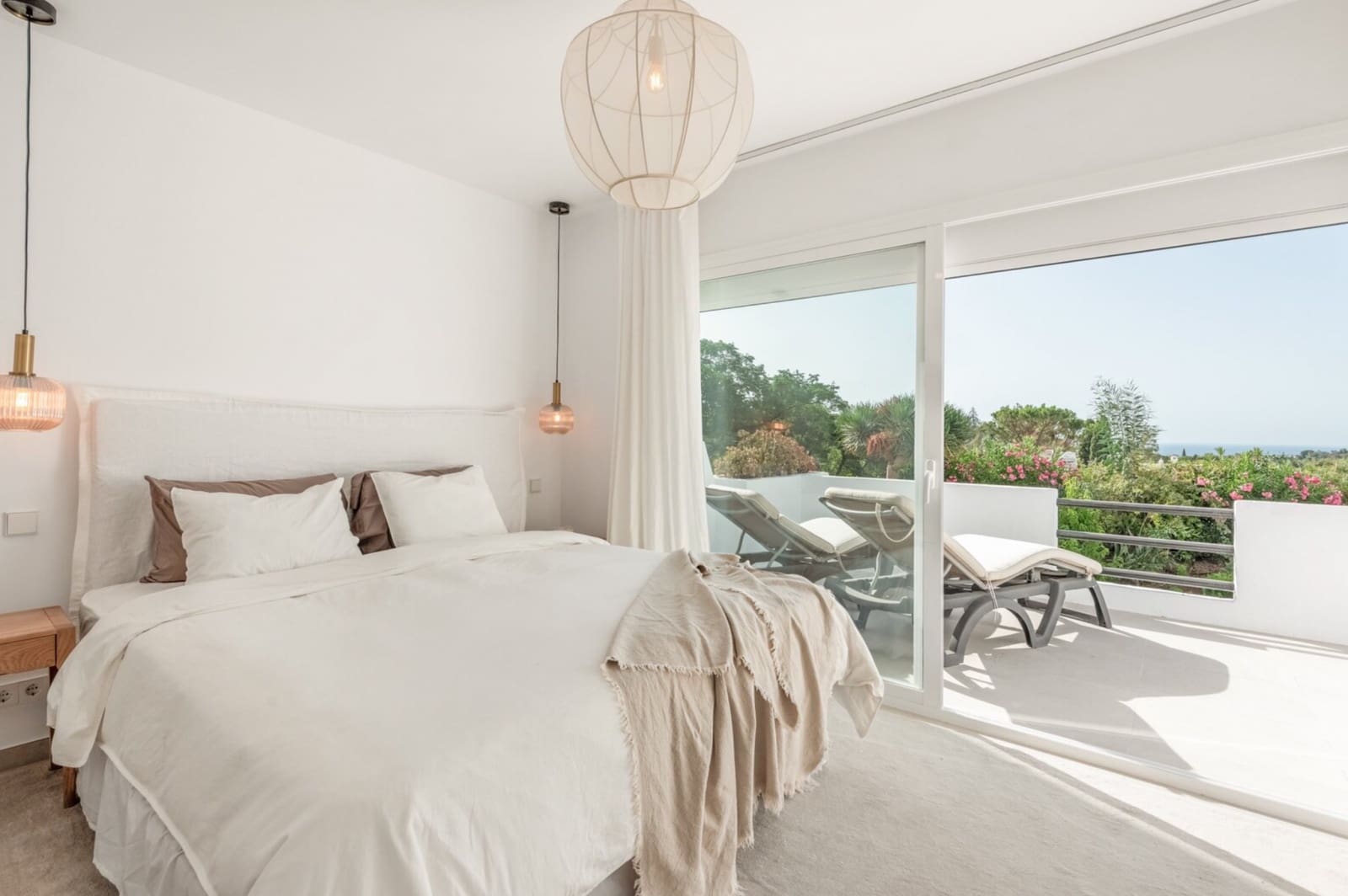 3 makuuhuone Omakotitalo myytävänä paikassa Marbella mukana uima-altaan 
autotalli - 775 000 € (Ref: 9245818)