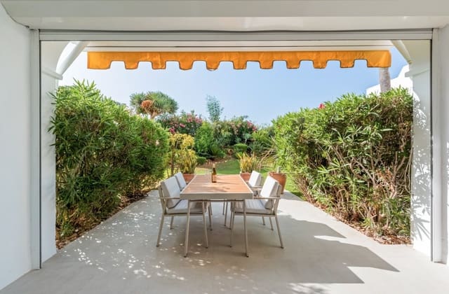 3 makuuhuone Omakotitalo myytävänä paikassa Marbella mukana uima-altaan 
autotalli - 775 000 € (Ref: 9245818)