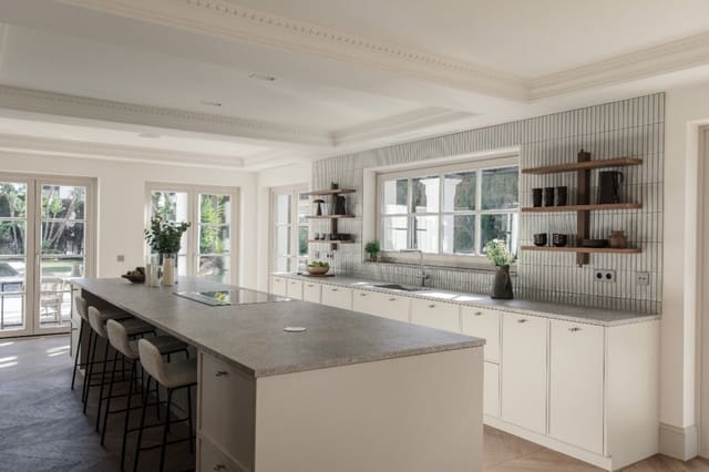 Chalet de 6 habitaciones en Marbella en venta con piscina garaje - 12.500.000 € (Ref: 9245825)