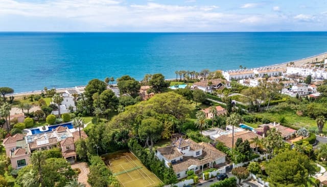 5 sypialnia Willa na sprzedaż w El Paraiso, Estepona z basenem garażem - 2 390 000 € (Ref: 9245826)