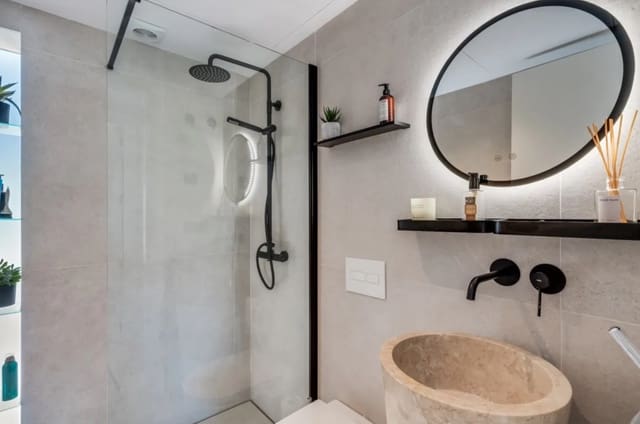 4 chambre Villa/Maison à vendre à Nueva Andalucia, Marbella avec piscine garage - 2 100 000 € (Ref: 9245827)