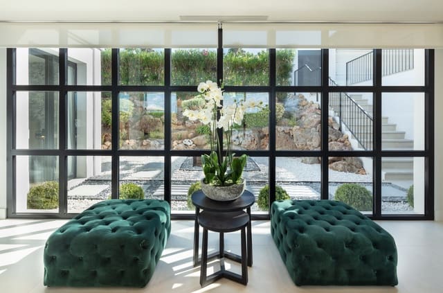 4 Zimmer Villa zu verkaufen in Marbella mit Pool Garage - 3.400.000 € (Ref: 9245828)