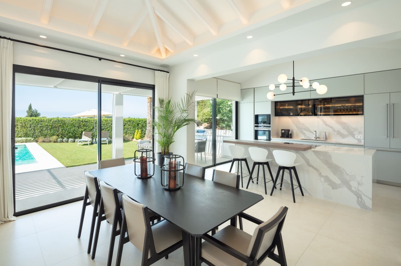 4 Zimmer Villa zu verkaufen in Marbella mit Pool Garage - 3.400.000 € (Ref: 9245828)