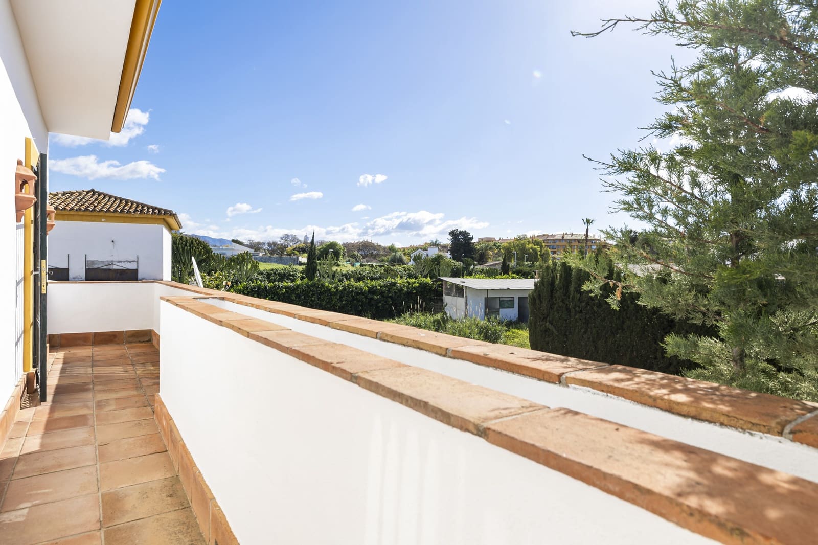 4 chambre Villa/Maison Semi-Mitoyenne à vendre à San Pedro de Alcantara avec piscine garage - 949 000 € (Ref: 9245829)