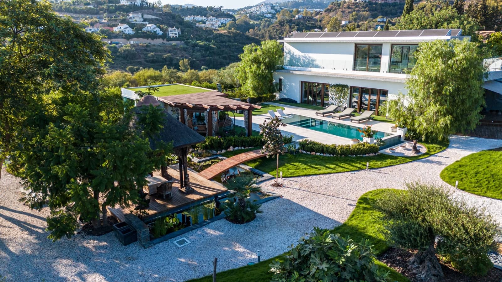Chalet de 5 habitaciones en Benahavís en venta con piscina garaje - 3.950.000 € (Ref: 9245832)