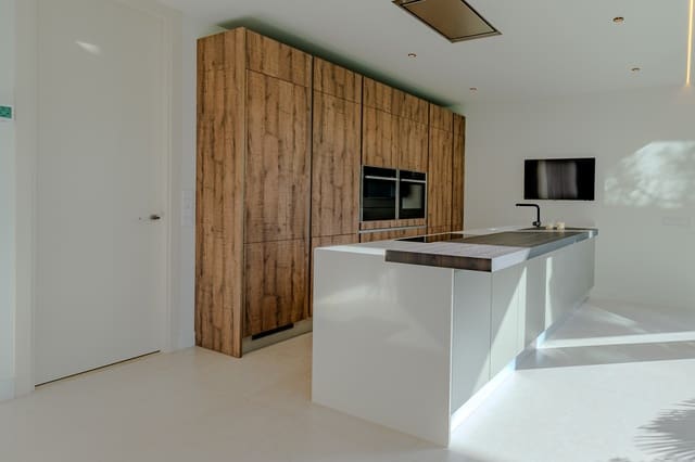 5 soverom Villa til salgs i Marbella med svømmebasseng garasje - € 3 850 000 (Ref: 9245834)