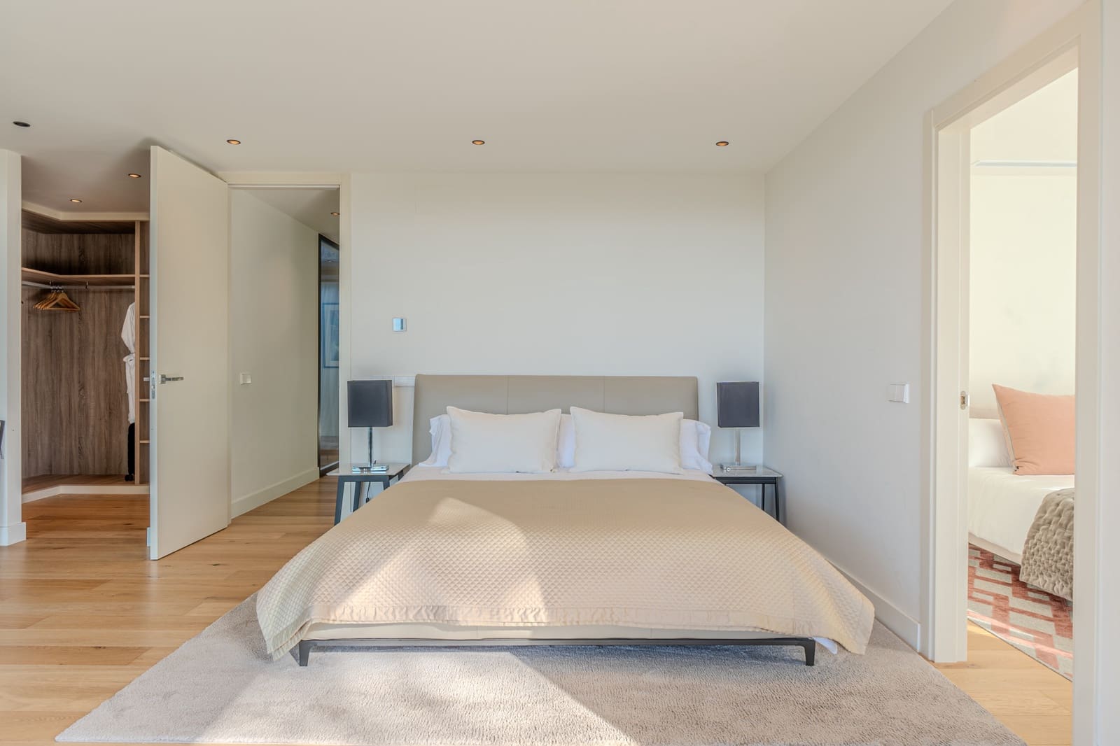 5 bedroom Villa for sale in Marbella with pool garage - € 3,850,000 (Ref: 9245834)