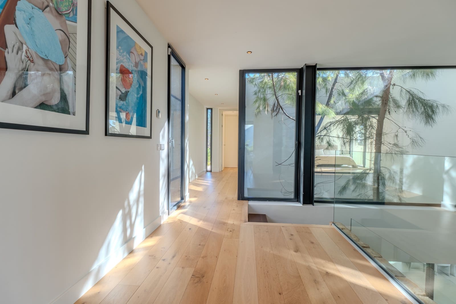 5 bedroom Villa for sale in Marbella with pool garage - € 3,850,000 (Ref: 9245834)