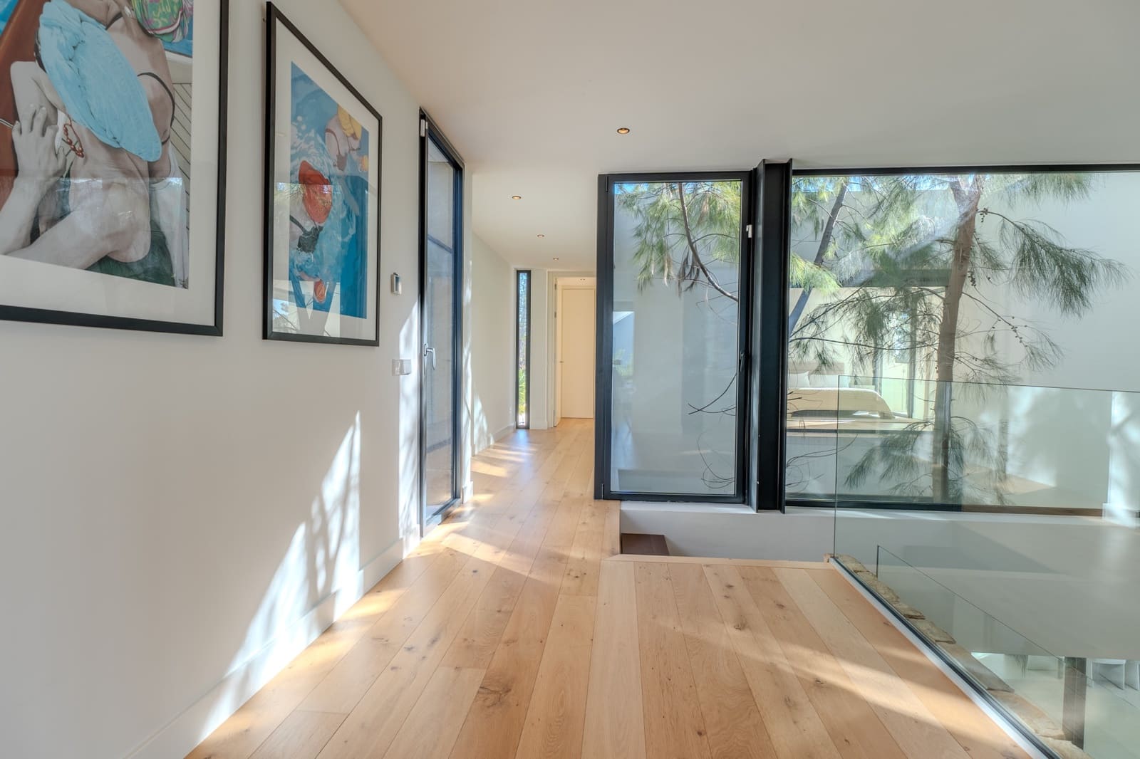 5 bedroom Villa for sale in Marbella with pool garage - € 3,850,000 (Ref: 9245834)