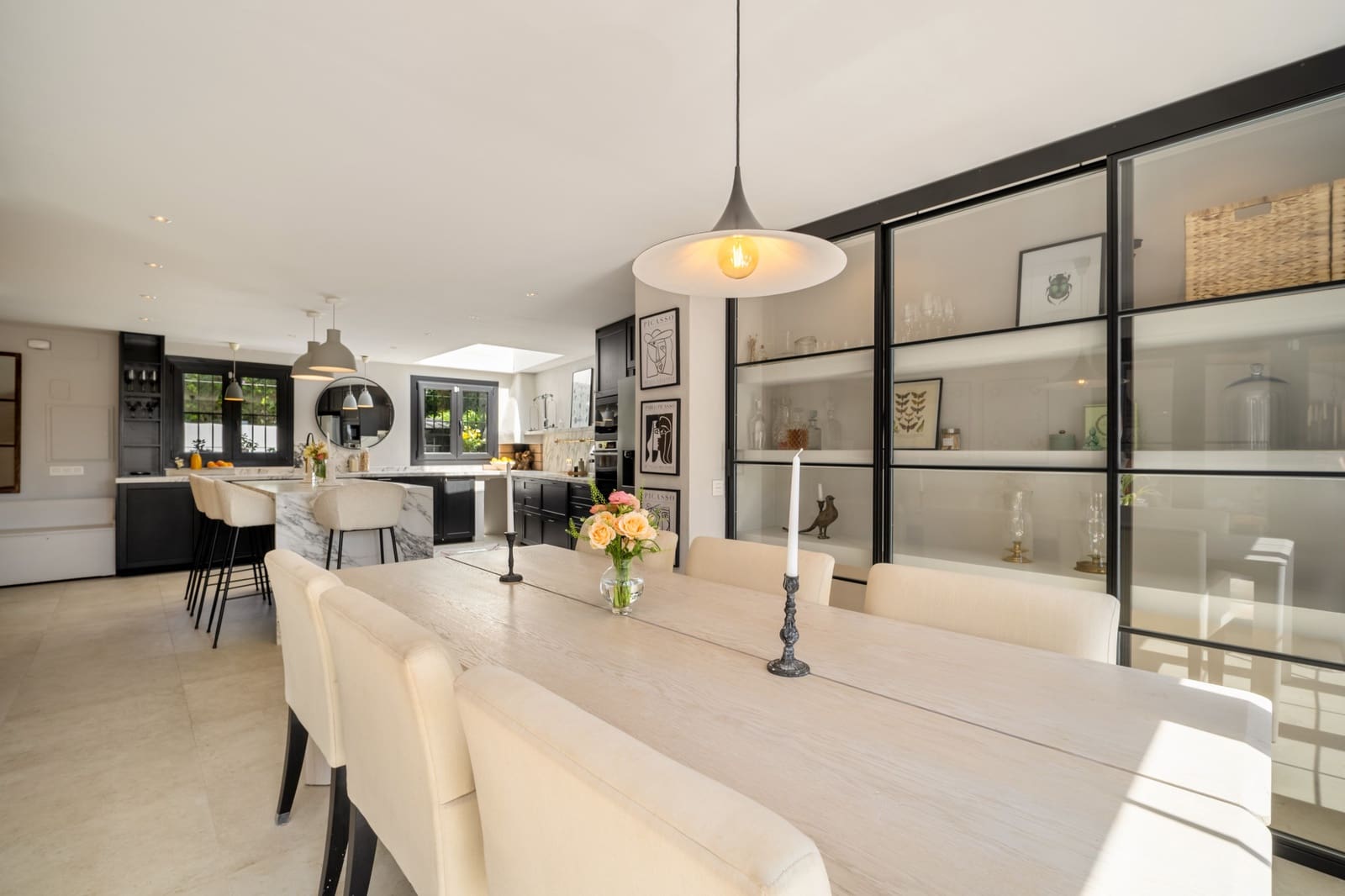 4 makuuhuone Omakotitalo myytävänä paikassa Marbella mukana uima-altaan 
autotalli - 1 745 000 € (Ref: 9245835)