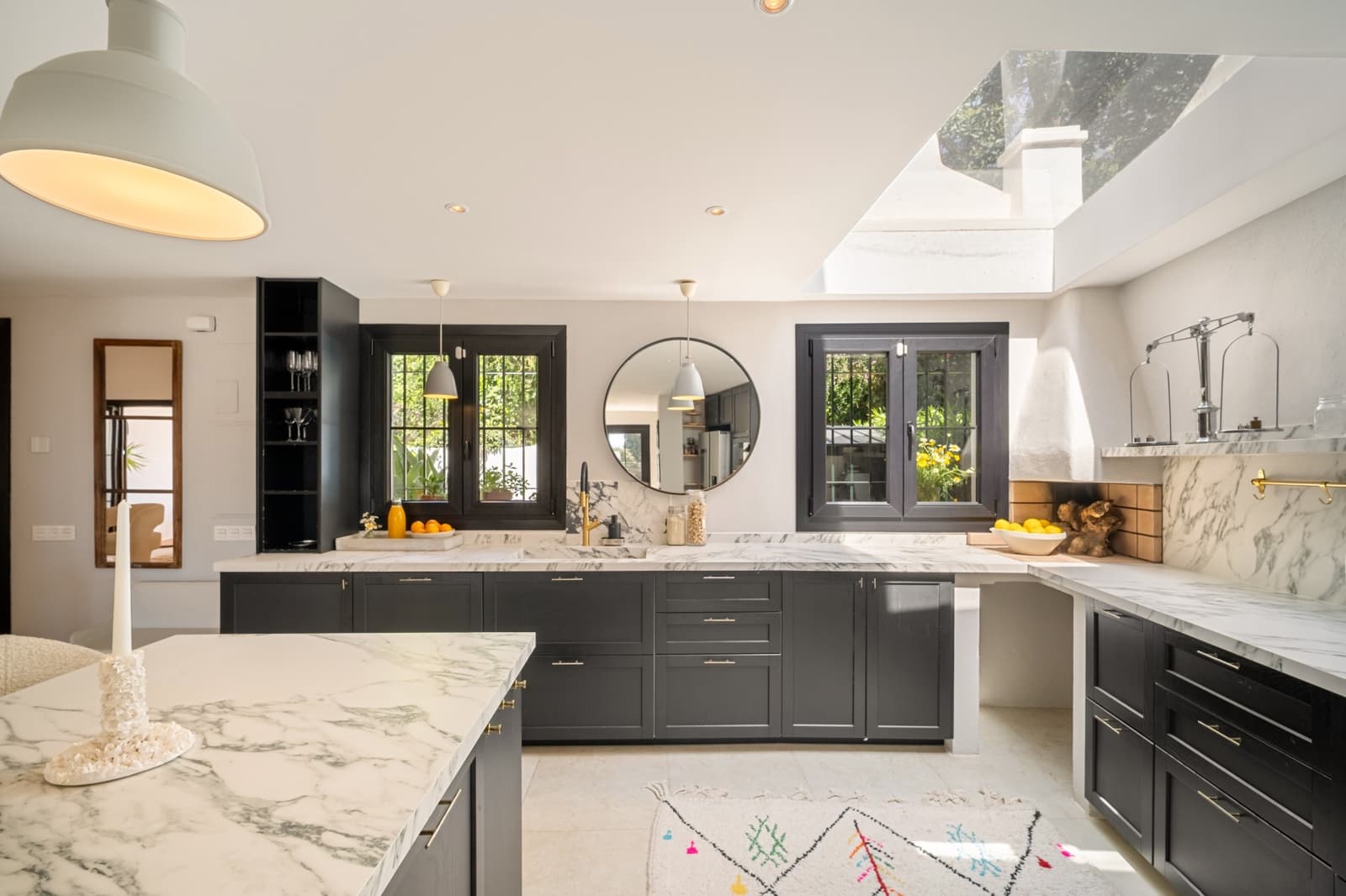 4 bedroom Townhouse for sale in Marbella with pool garage - € 1,695,000 (Ref: 9245835)