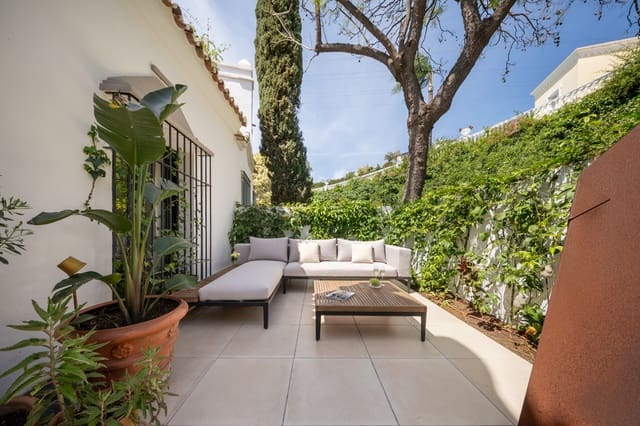 Casa de 4 habitaciones en Marbella en venta con piscina garaje - 1.695.000 € (Ref: 9245835)