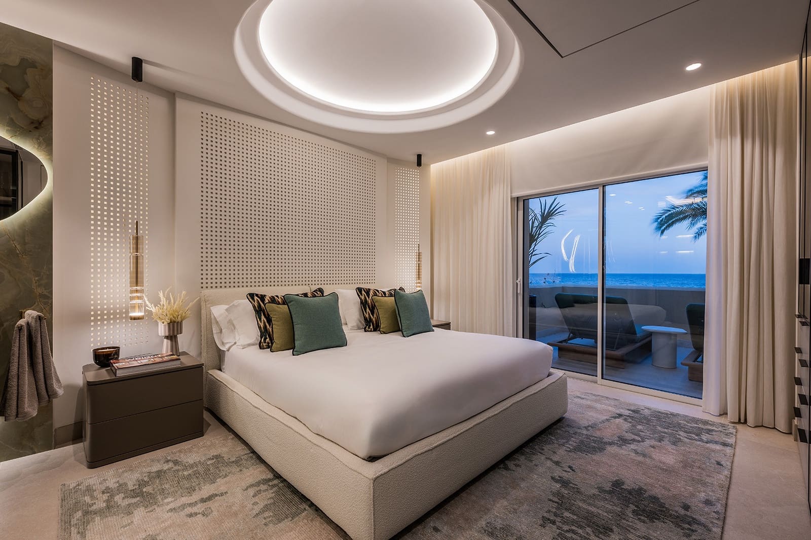 3 bedroom Apartment for sale in Marbella with pool garage - € 2,995,000 (Ref: 9245836)