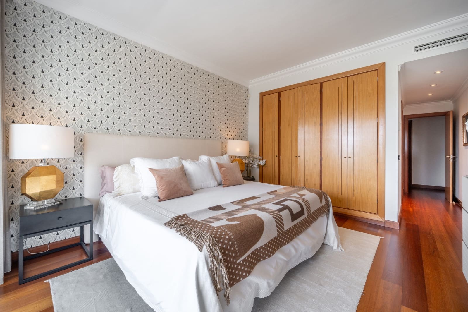 3 Zimmer Apartment zu verkaufen in Marbella mit Pool Garage - 2.500.000 € (Ref: 9245837)