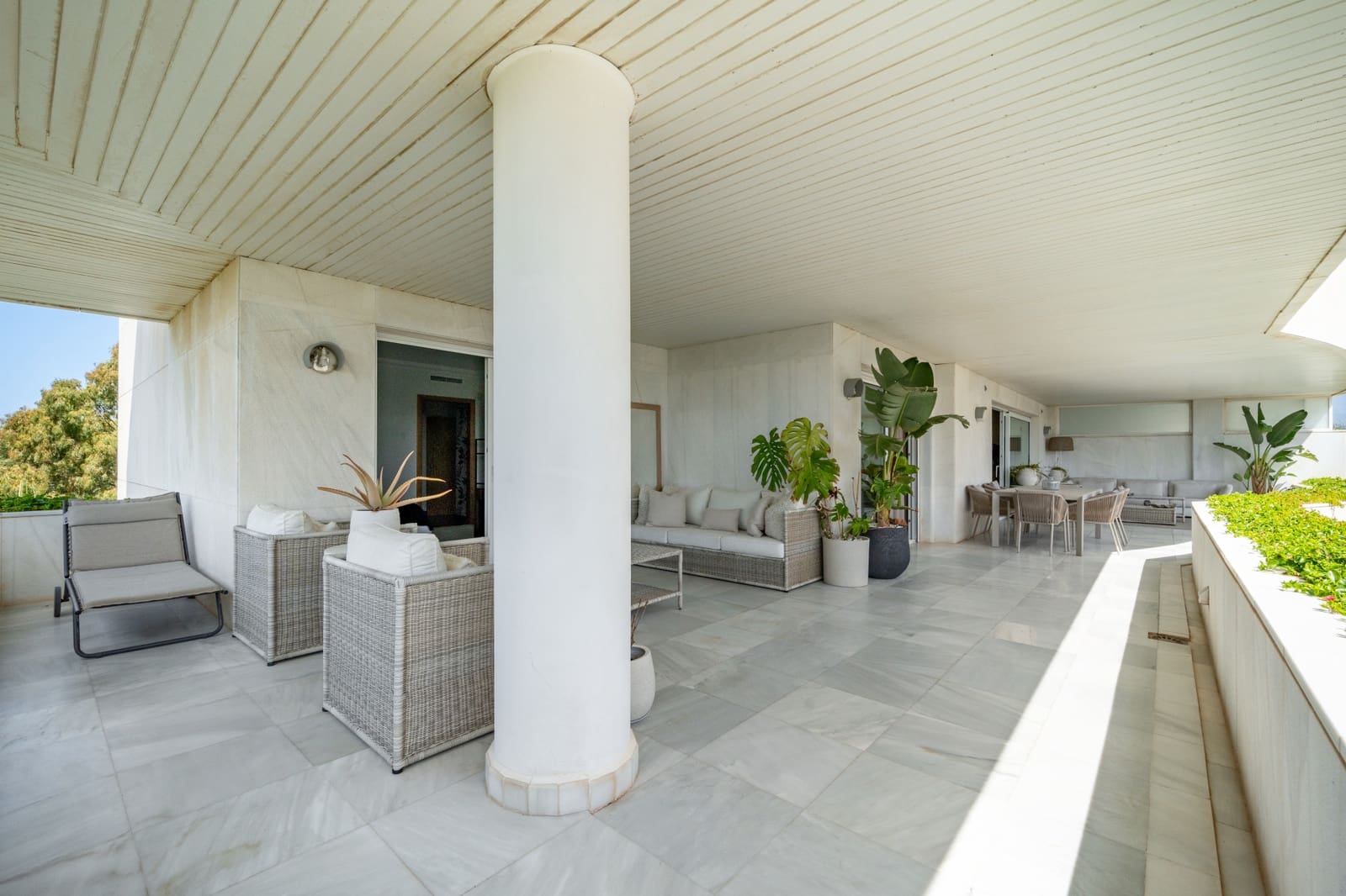 3 Zimmer Apartment zu verkaufen in Marbella mit Pool Garage - 2.500.000 € (Ref: 9245837)