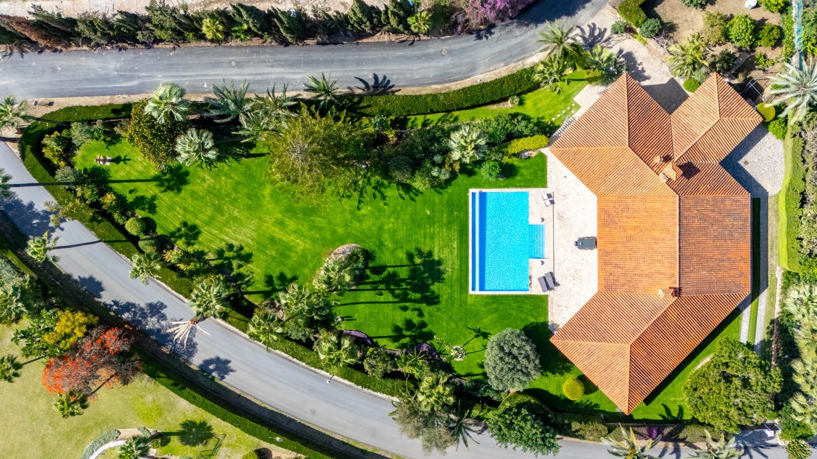 4 Zimmer Villa zu verkaufen in Marbella mit Pool Garage - 3.600.000 € (Ref: 9245840)