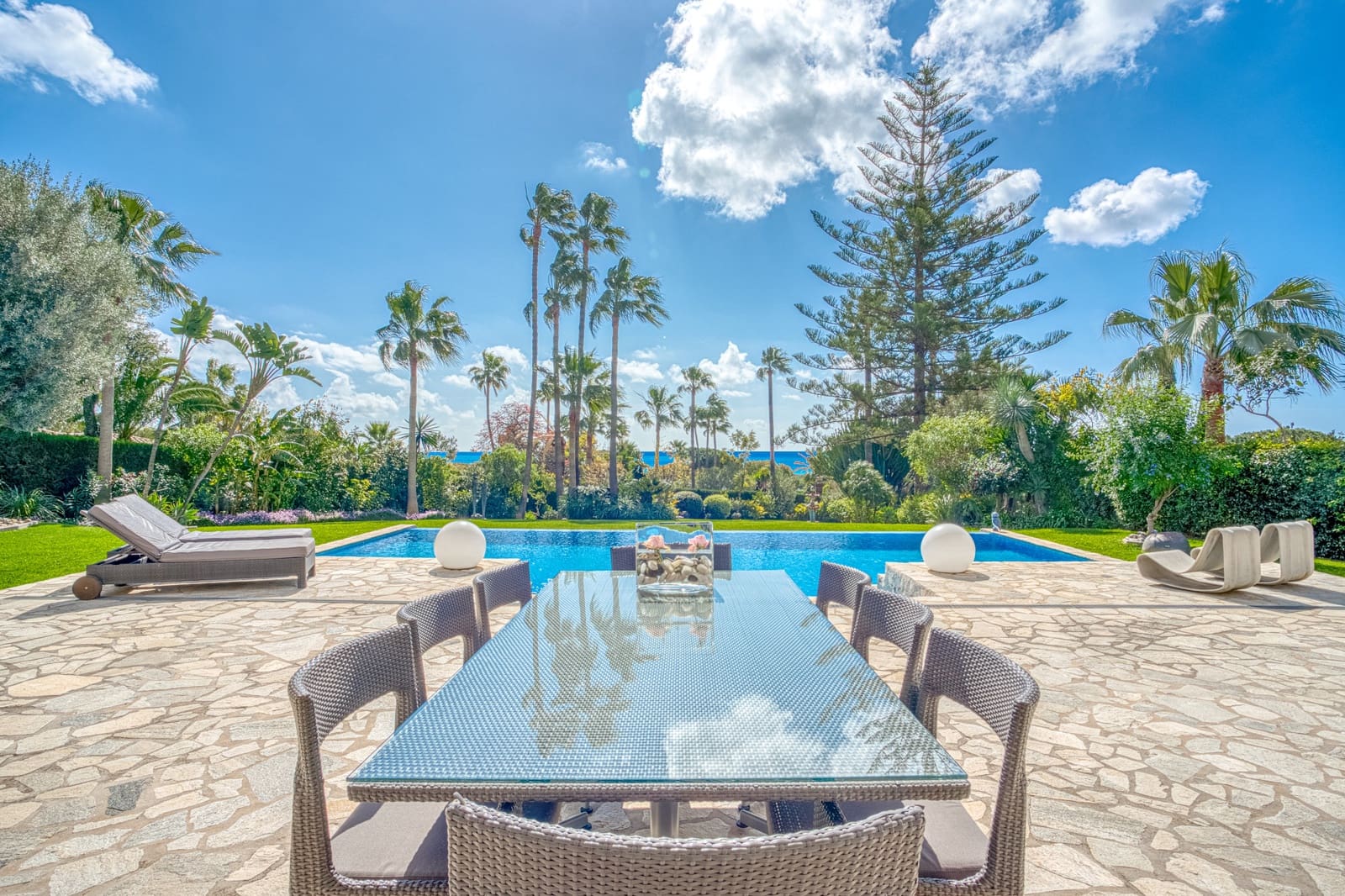 Chalet de 4 habitaciones en Marbella en venta con piscina garaje - 3.600.000 € (Ref: 9245840)