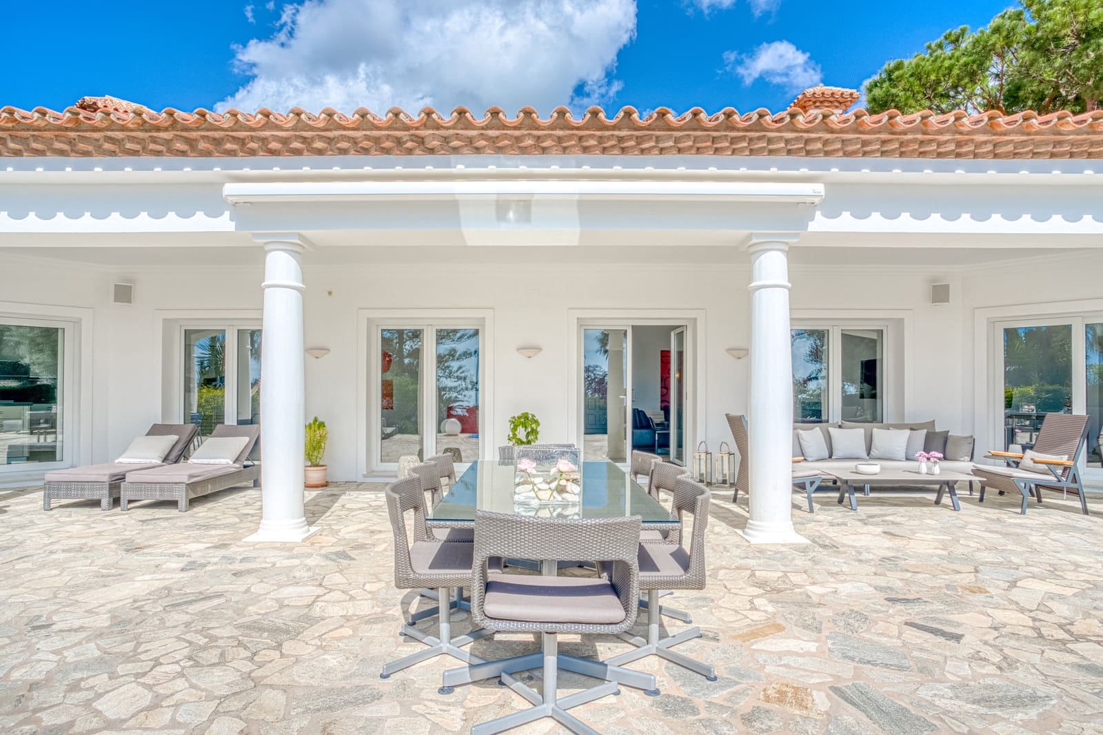 Chalet de 4 habitaciones en Marbella en venta con piscina garaje - 3.600.000 € (Ref: 9245840)
