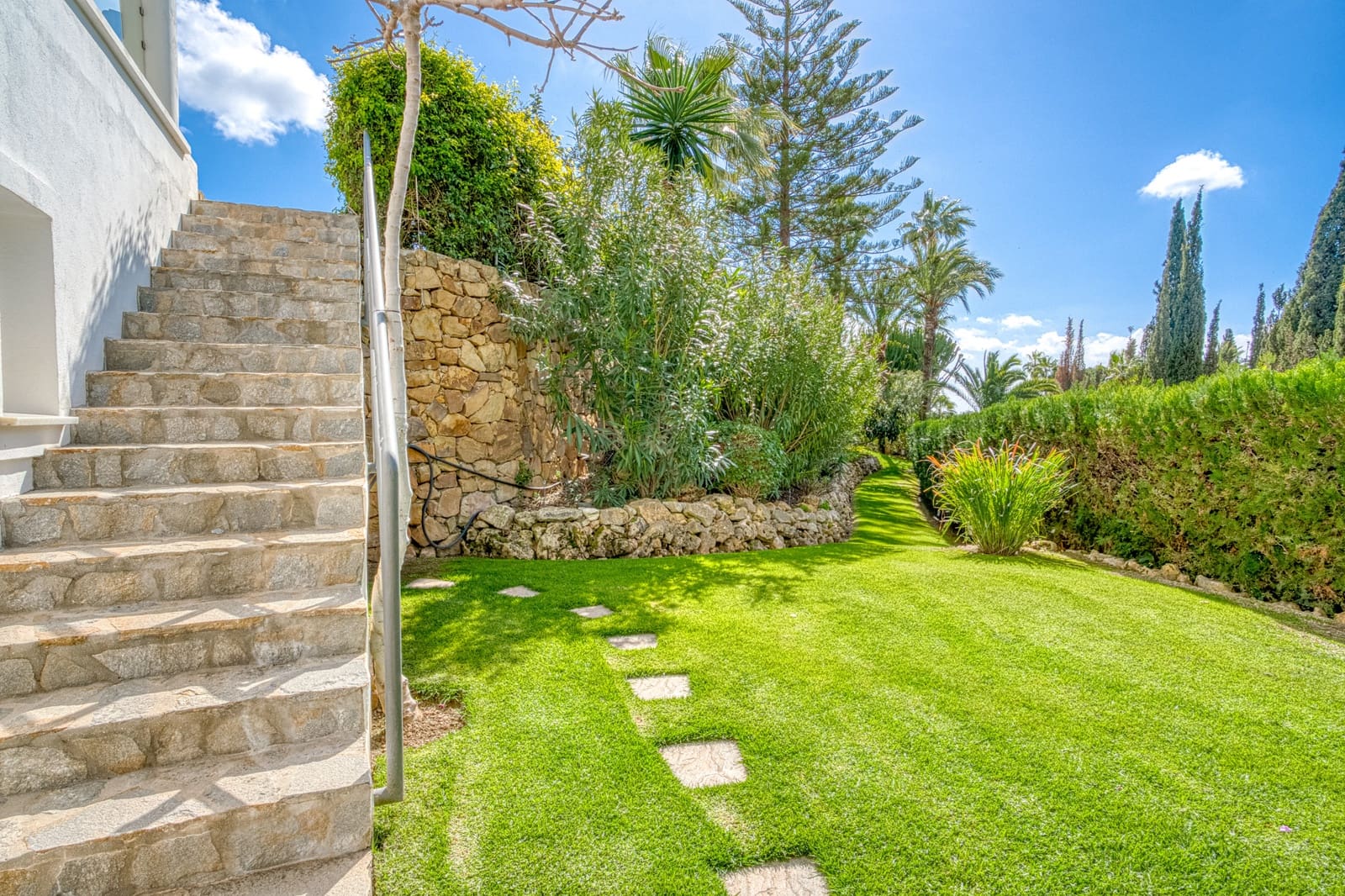 Chalet de 4 habitaciones en Marbella en venta con piscina garaje - 3.600.000 € (Ref: 9245840)