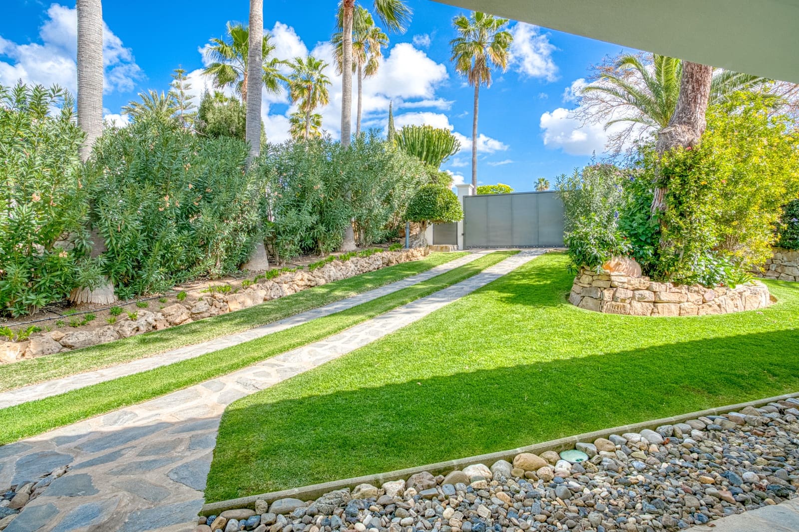 Chalet de 4 habitaciones en Marbella en venta con piscina garaje - 3.600.000 € (Ref: 9245840)