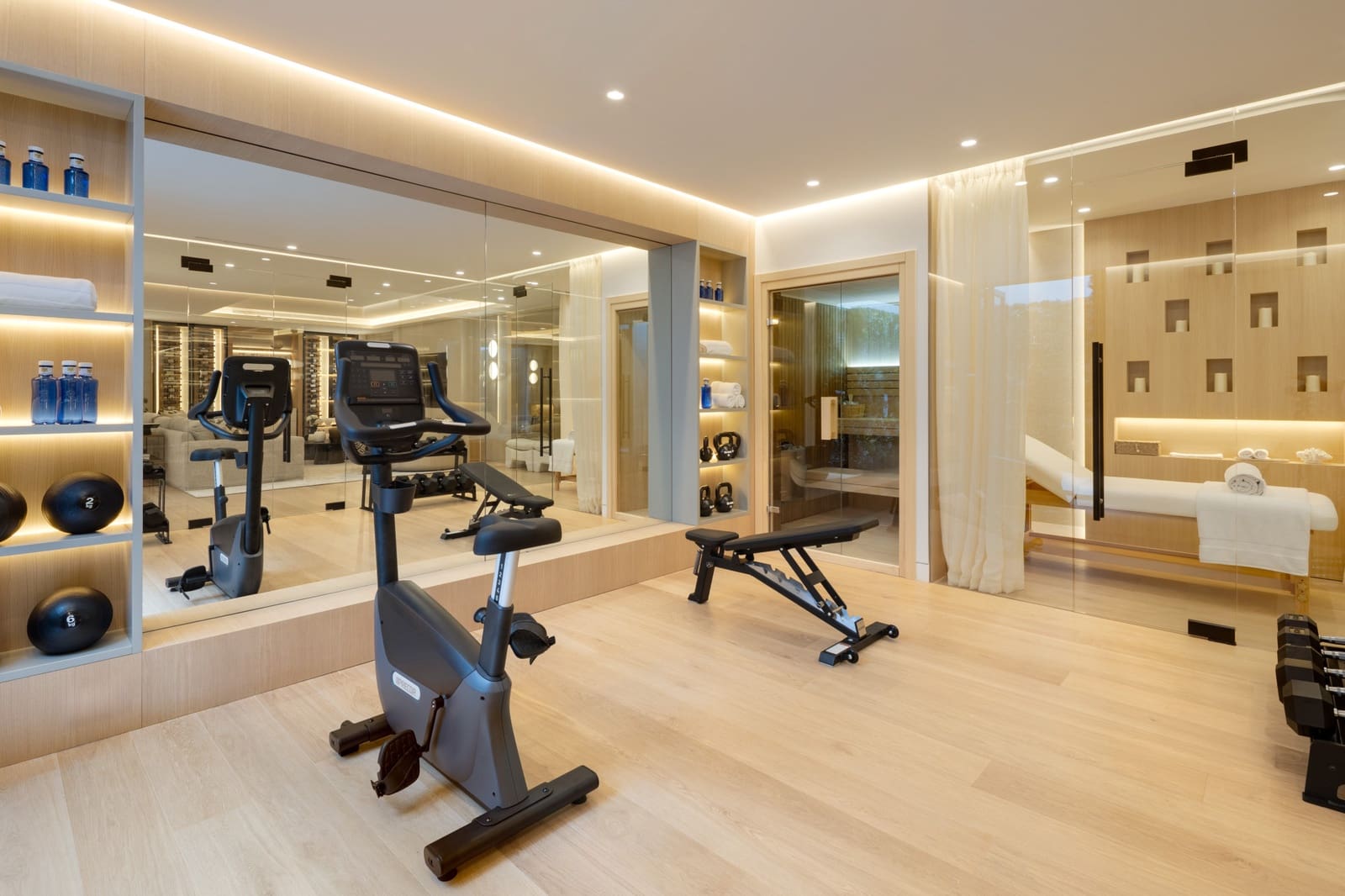 7 chambre Villa/Maison à vendre à Monte Halcones avec piscine garage - 9 600 000 € (Ref: 9245842)