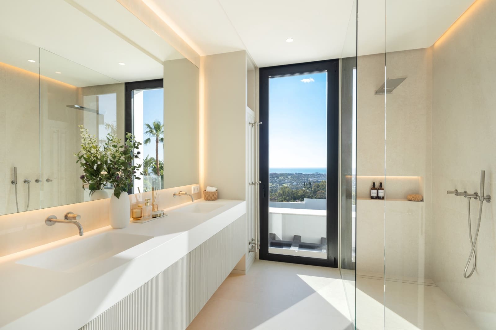 7 chambre Villa/Maison à vendre à Monte Halcones avec piscine garage - 9 600 000 € (Ref: 9245842)