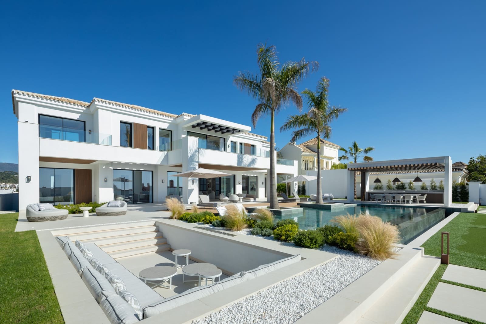 7 chambre Villa/Maison à vendre à Monte Halcones avec piscine garage - 9 600 000 € (Ref: 9245842)