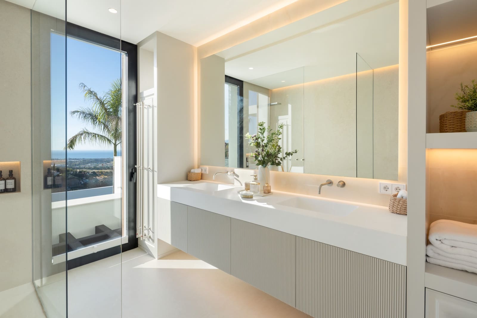 7 chambre Villa/Maison à vendre à Monte Halcones avec piscine garage - 9 600 000 € (Ref: 9245842)