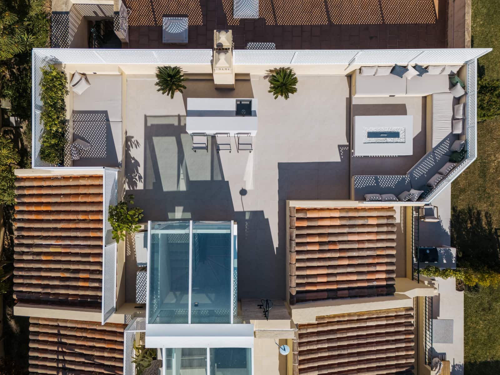 3 soveværelse Byhus til salg i La Quinta med swimmingpool garage - € 1.750.000 (Ref: 9245843)