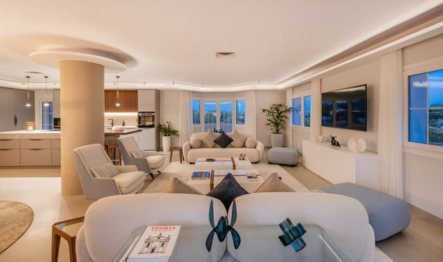 5 soverom Penthouse til salgs i Marbella med svømmebasseng garasje - € 1 995 000 (Ref: 9245844)
