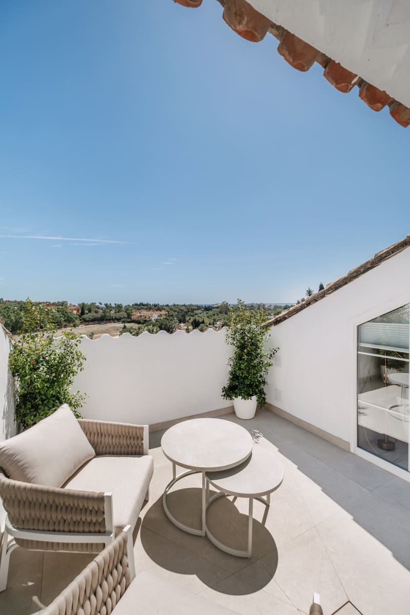 5 slaapkamer Penthouse te koop in Marbella met zwembad garage - € 1.995.000 (Ref: 9245844)