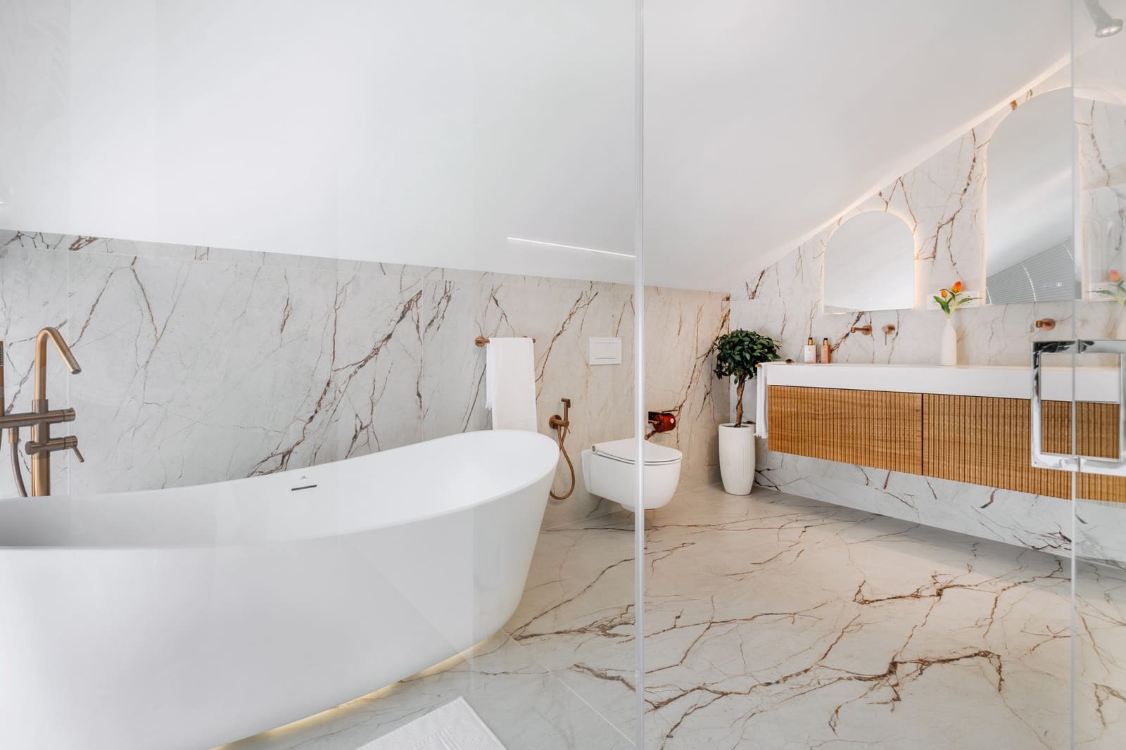 5 slaapkamer Penthouse te koop in Marbella met zwembad garage - € 1.995.000 (Ref: 9245844)