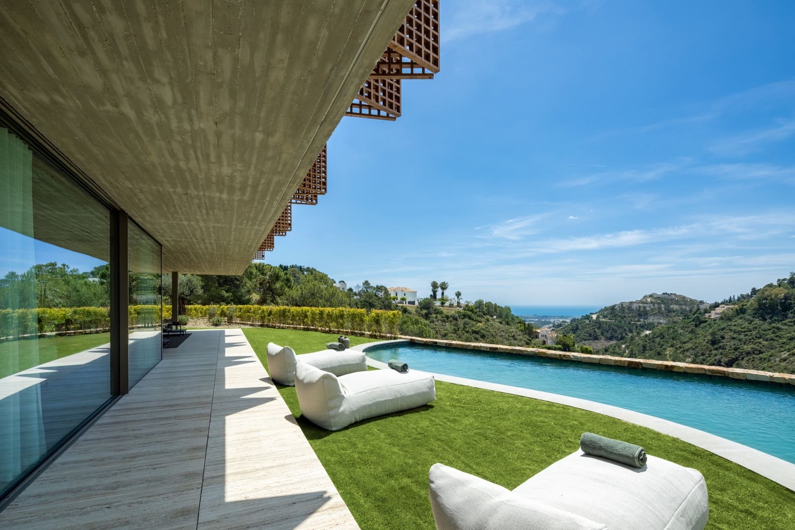 7 soveværelse Villa til salg i El Madronal med swimmingpool garage - € 10.800.000 (Ref: 9245845)
