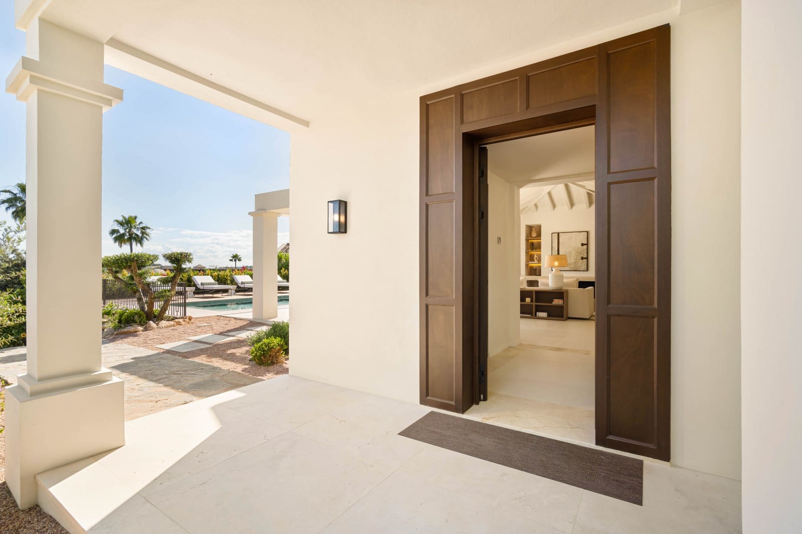 4 bedroom Villa for sale in Nueva Andalucia with pool garage - € 4,350,000 (Ref: 9245846)