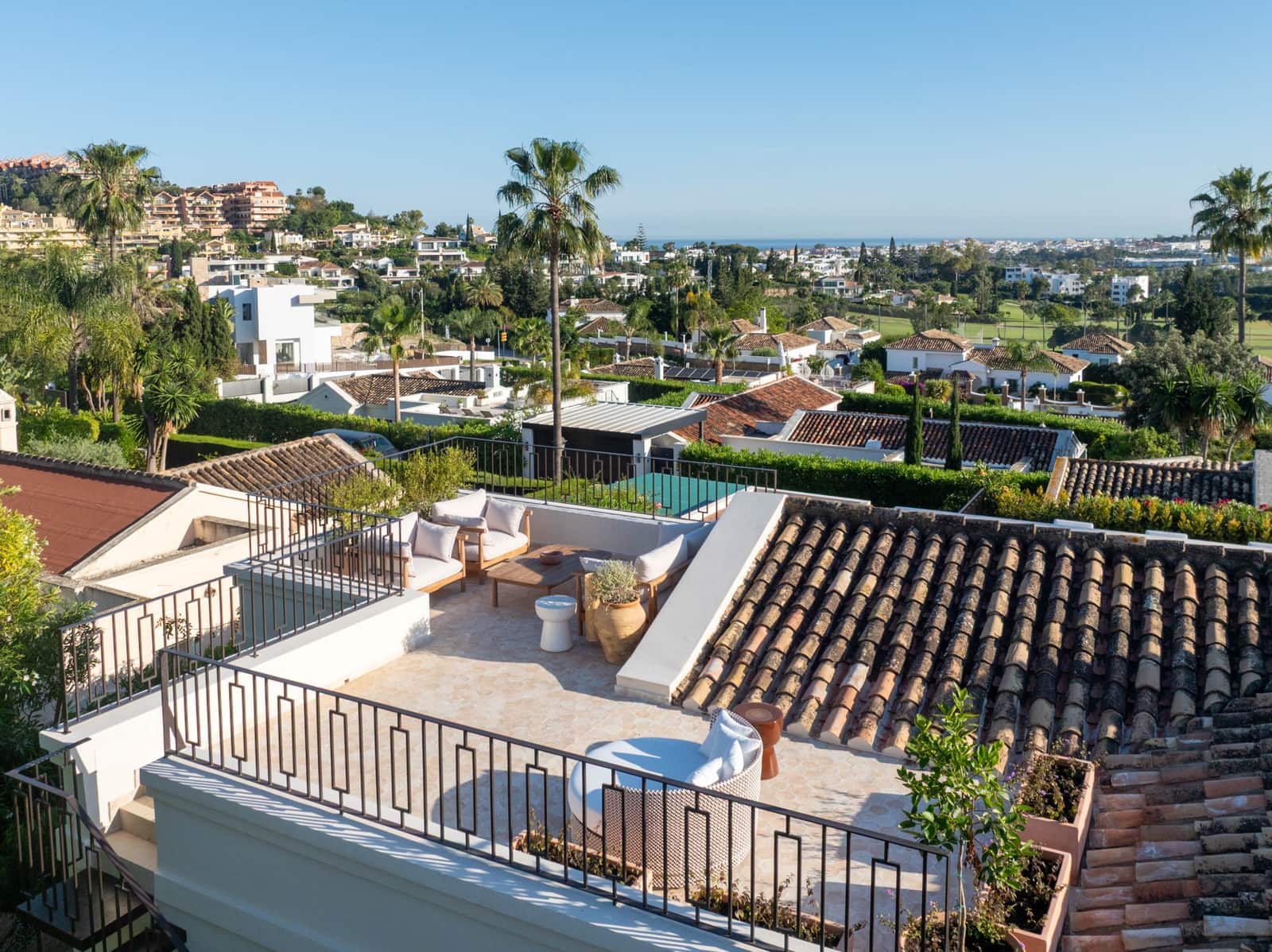 4 bedroom Villa for sale in Nueva Andalucia with pool garage - € 4,350,000 (Ref: 9245846)