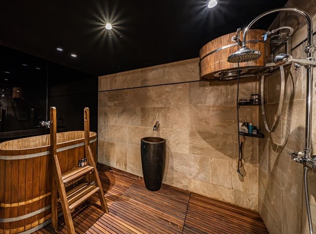 10 sypialnia Willa na sprzedaż w Guadalmina Baja, Marbella z basenem garażem - 12 900 000 € (Ref: 9245850)