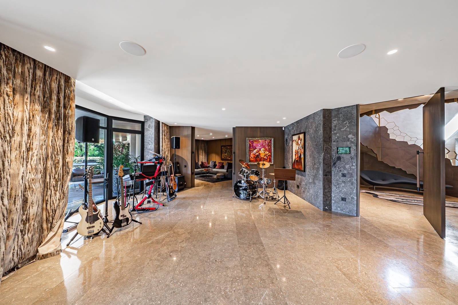 10 bedroom Villa for sale in Guadalmina with pool garage - € 12,900,000 (Ref: 9245850)