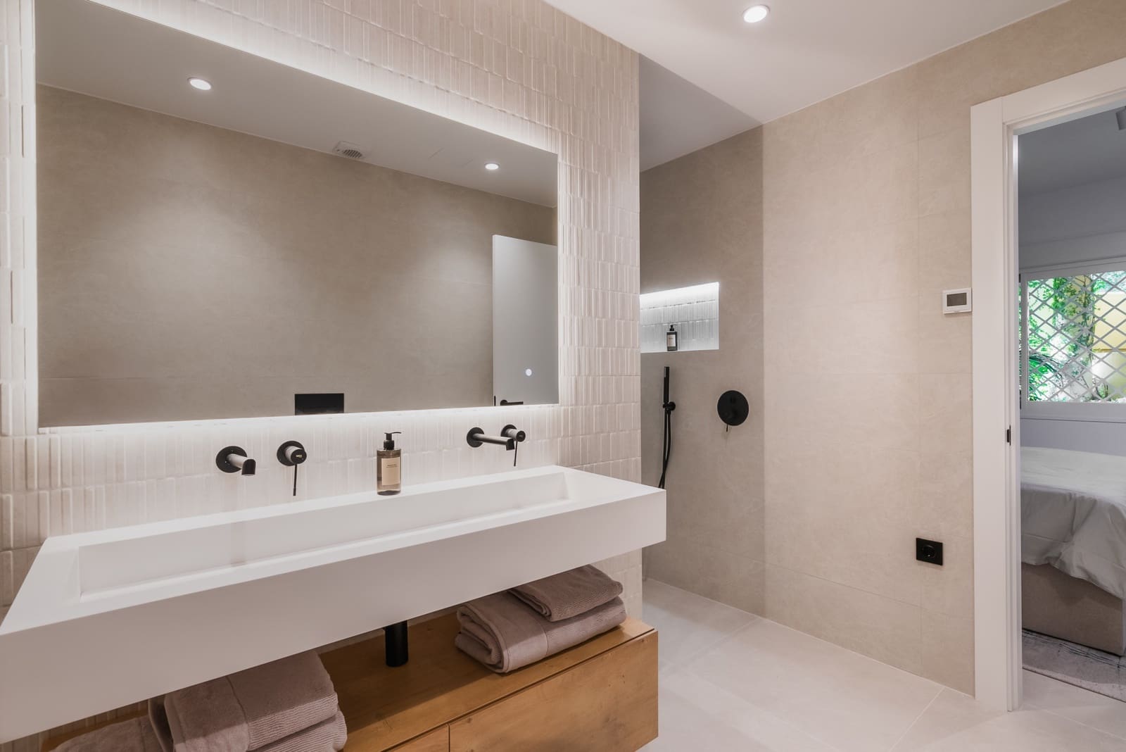 4 chambre Appartement à vendre à Marbella avec piscine garage - 1 295 000 € (Ref: 9245858)