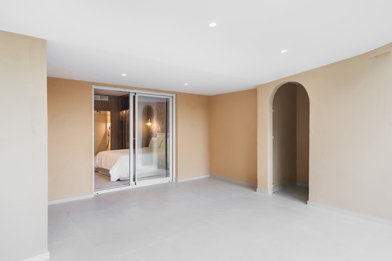 4 chambre Appartement à vendre à Marbella avec piscine garage - 1 295 000 € (Ref: 9245858)